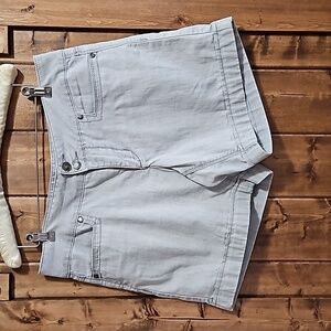 Santana Jeans Light Grey Stretch Cuffed 6.5" Shorts Size 10